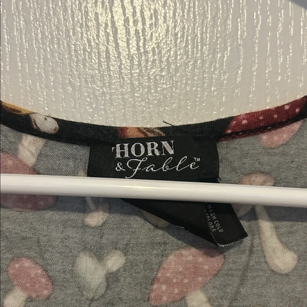 Stylish Black Mushroom Print Lace-Up Blouse - Picture 2 of 4